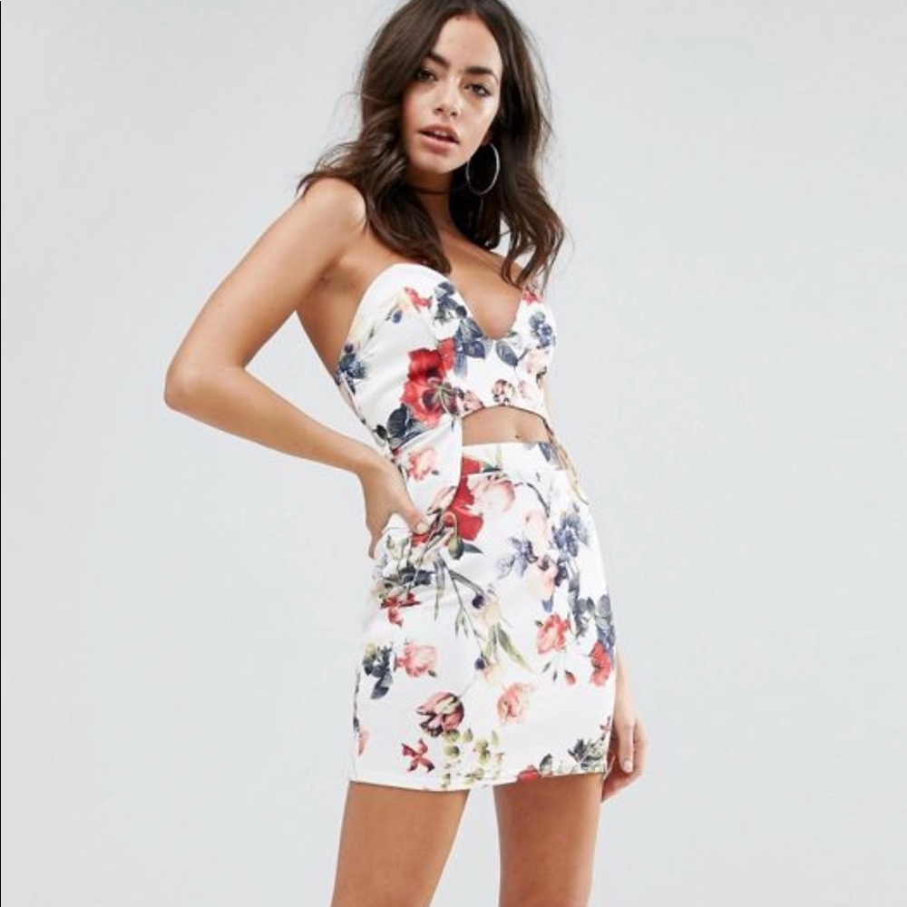 Pretty little thing floral skirt